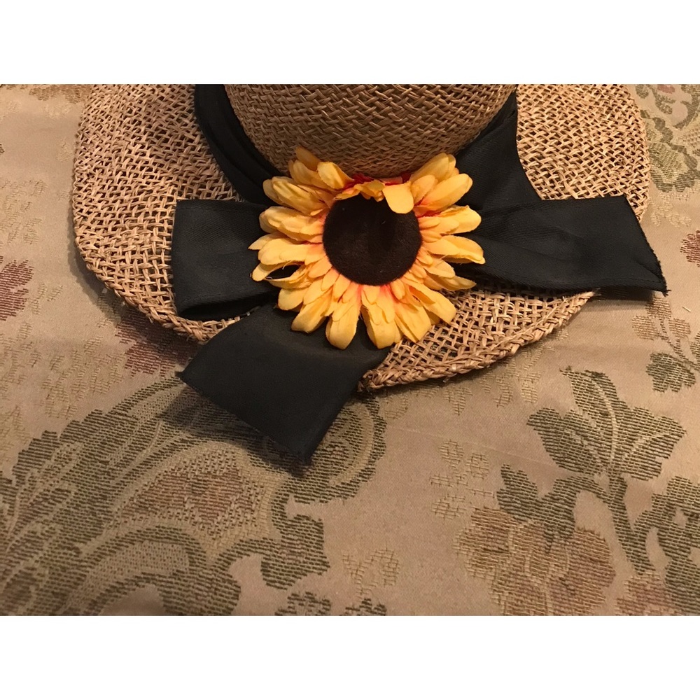 Straw hat
